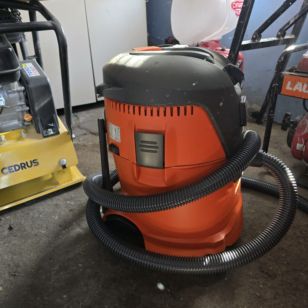 Odkurzacz budowlany WDC325L